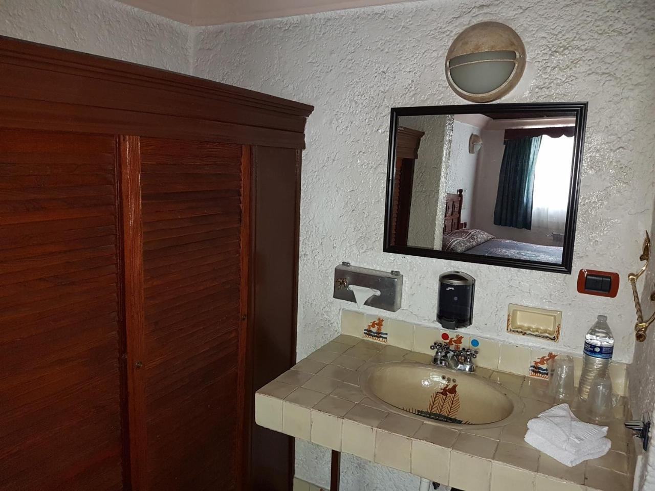State Inn Chihuahua Eksteriør billede